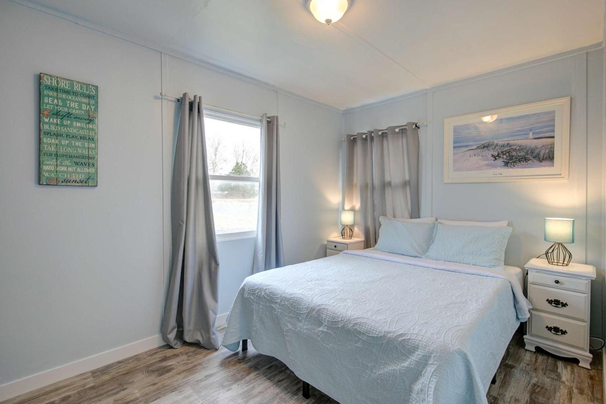 And Surf 2-bed By The Sea W Fireplace Holiday home *