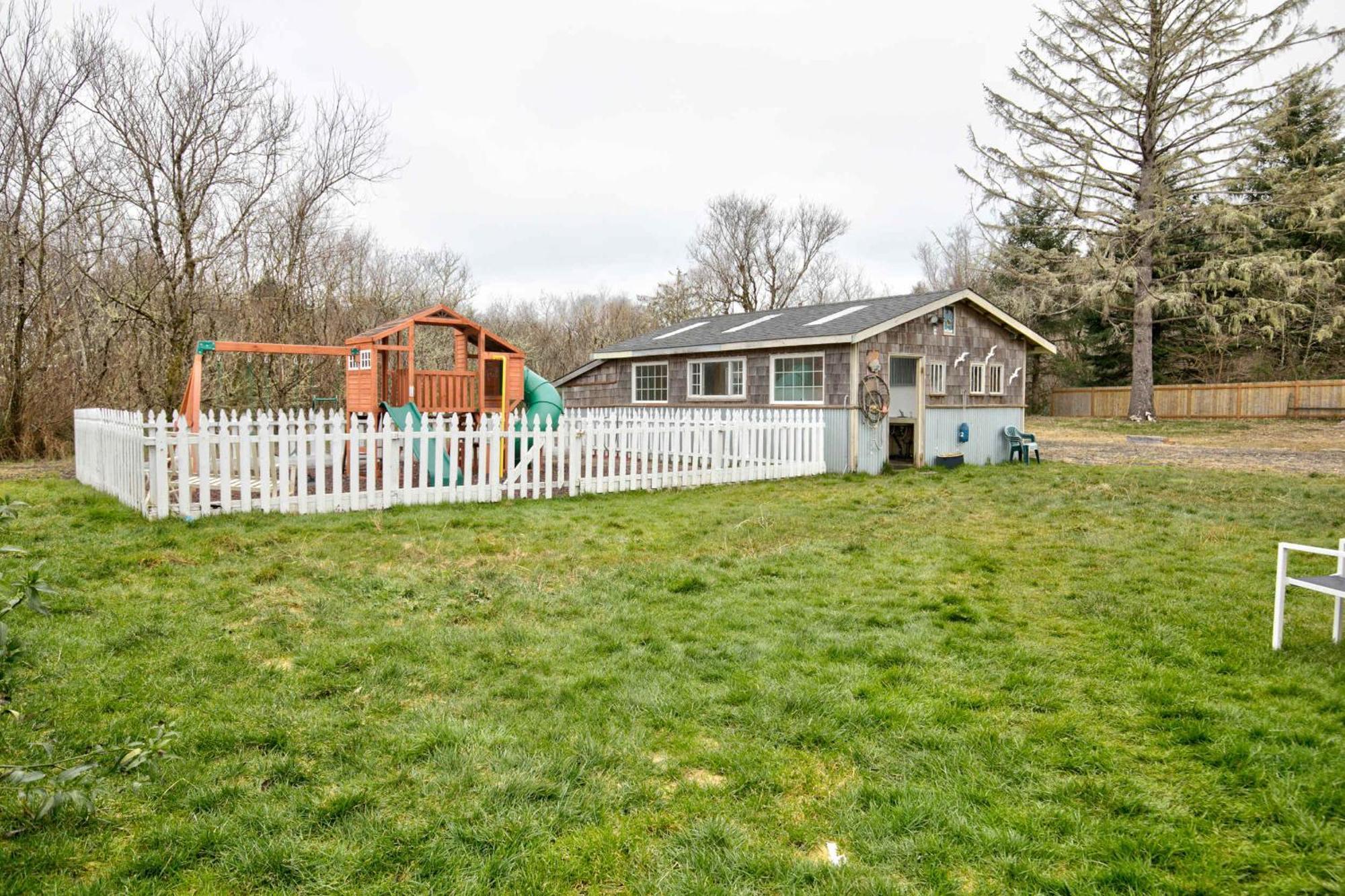 Holiday home And Surf 2-bed By The Sea W Fireplace